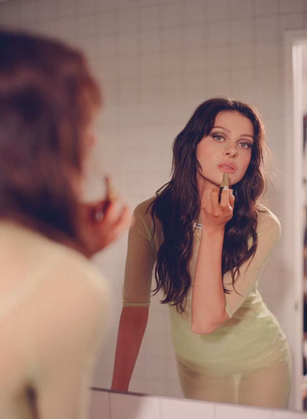 Nicola chưa muốn sinh con ngay. Ảnh: Cosmopolitan UK.