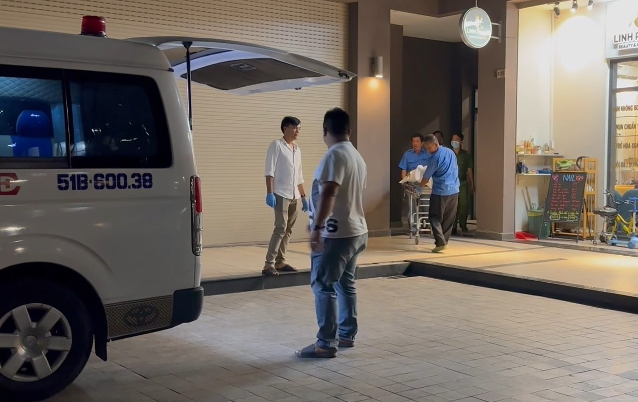 Thi thể người chết được đưa về nhà xác để phục vụ công tác điều tra. Ảnh: Zing. Thi thể người chết được đưa về nhà xác để phục vụ công tác điều tra. Ảnh: Zing.