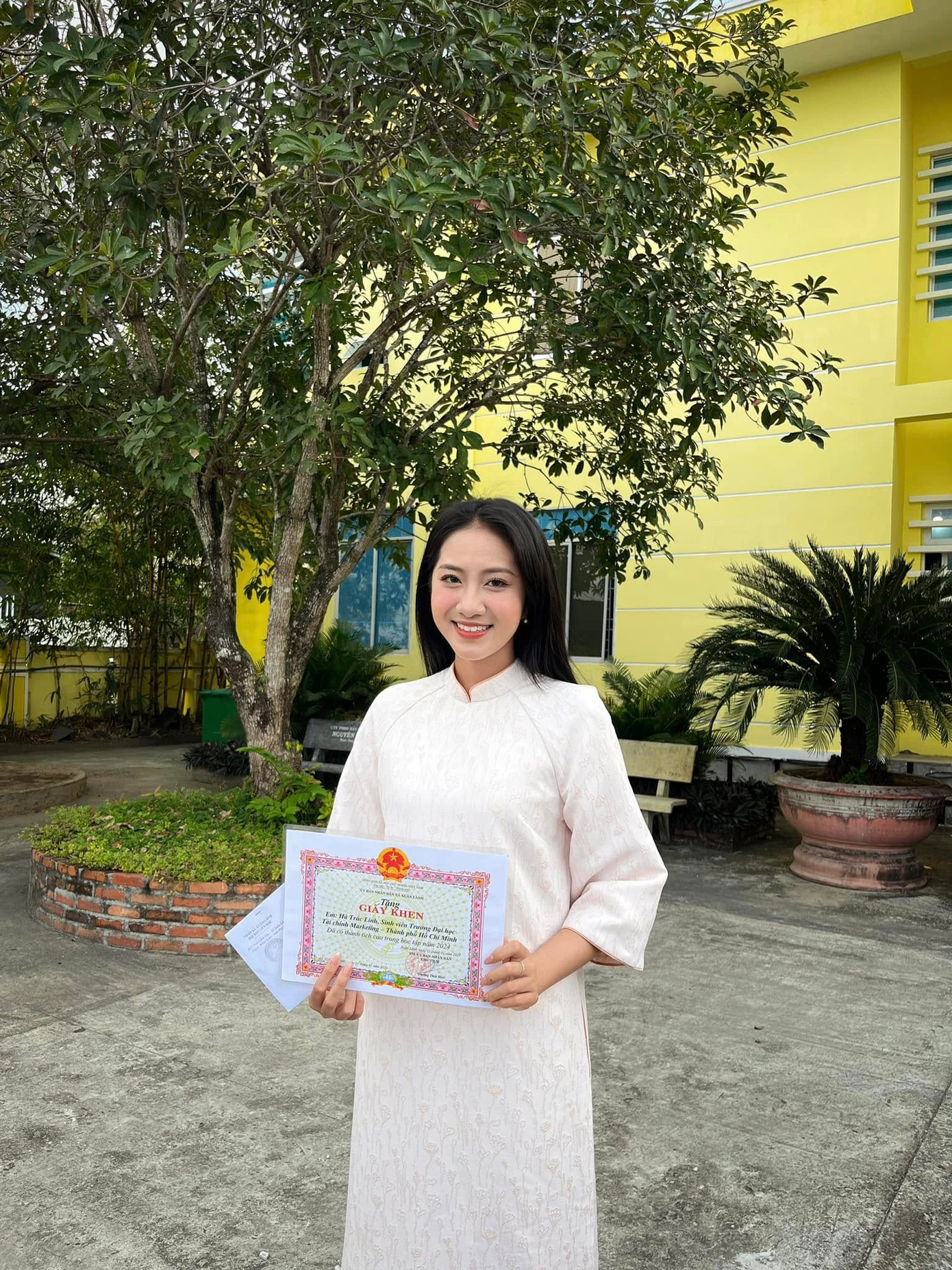 Sau khi giành ngôi vị hoa khôi, Trúc Linh có cơ hội tham gia trải nghiệm các dự án thực tế, để hiểu cách vận hành và làm thế nào để các dự án mang lại lợi ích tốt nhất cho cộng đồng. Đó cũng là những kinh nghiệm giúp cô thể hiện bản thân ở các hoạt động từ thiện, nhân ái của cuộc thi Hoa hậu Việt Nam 2024.