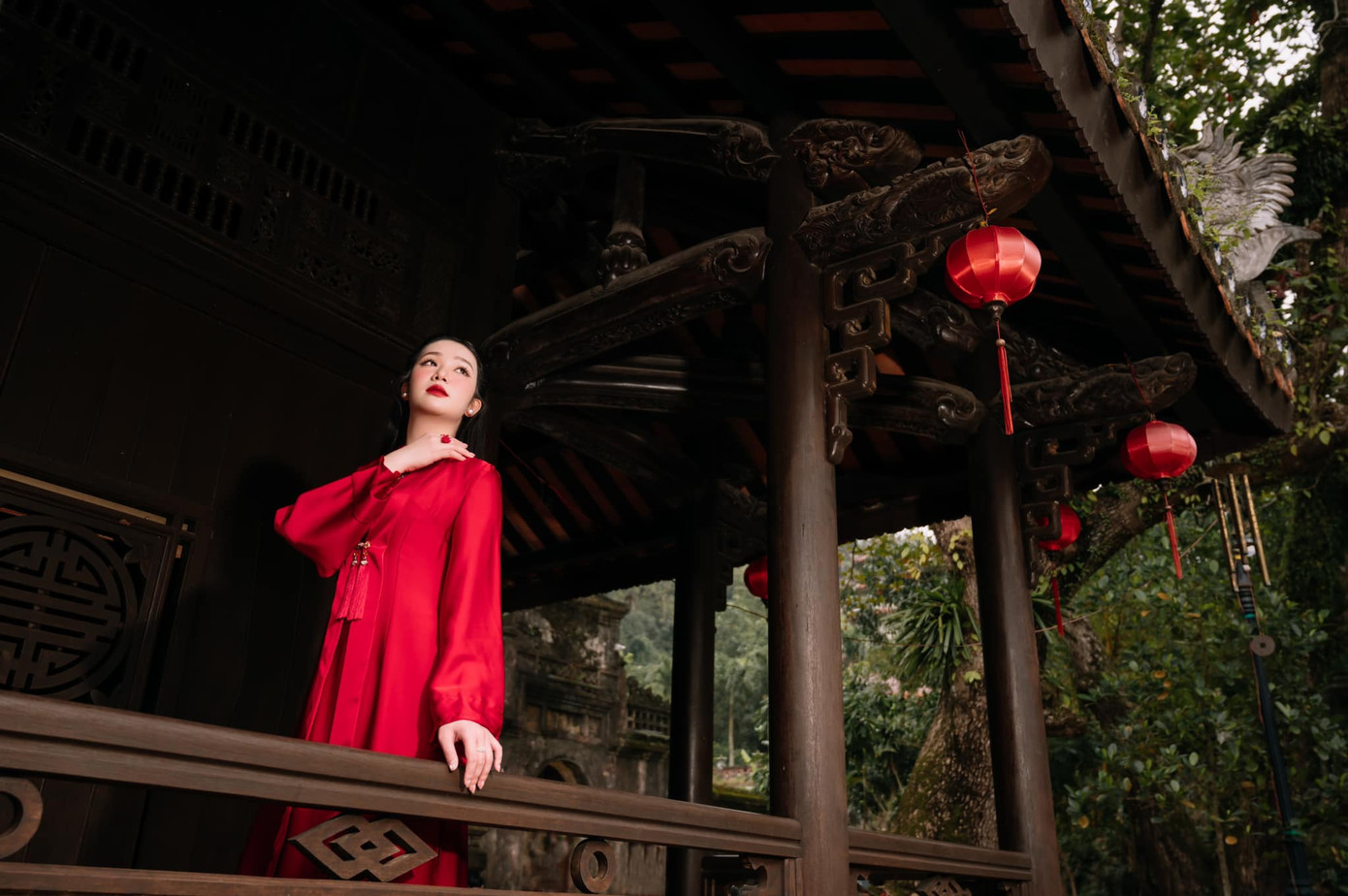 Phương Nhi nói khi biết chung kết cuộc thi Hoa hậu Việt Nam 2024 tổ chức ở Huế cô cảm thấy vui nhưng cũng nhiều áp lực. “Tôi có chút lợi thế vì sẽ được gia đình, bạn bè ủng hộ. Nhưng tôi cần nỗ lực hơn nữa để khiến người Huế tự hào”, cô nói.