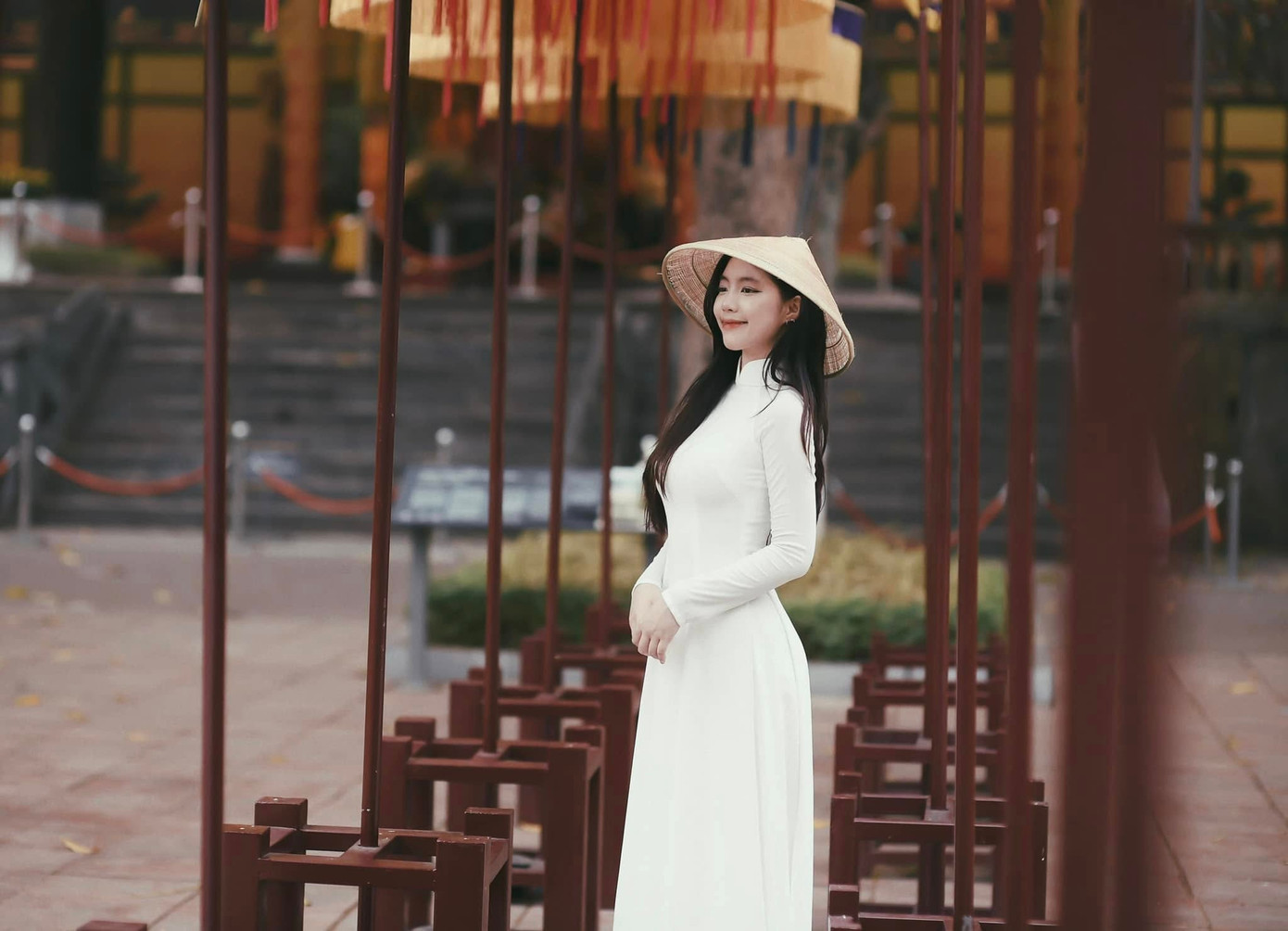 Châu Anh cho biết cô muốn gửi gắm và lan tỏa hình ảnh của người phụ nữ Việt Nam nói chung, và nữ quân nhân trong Quân đội nhân dân Việt Nam nói riêng, trong kỷ nguyên mới – vừa đằm thắm dịu dàng, lại vừa sắc sảo mạnh mẽ, kiên cường và trách nhiệm, đồng thời tự tin hội nhập quốc tế.