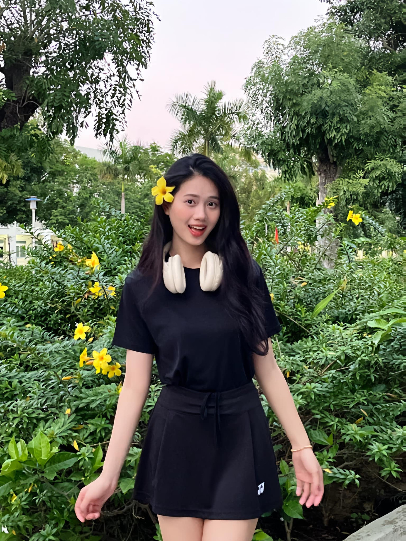 Diệu Huyền cho biết cô chọn tham dự Hoa hậu Việt Nam vì đây là cuộc thi uy tín, lâu đời với giá trị cốt lõi tôn vinh vẻ đẹp tự nhiên, thuần túy của người phụ nữ.