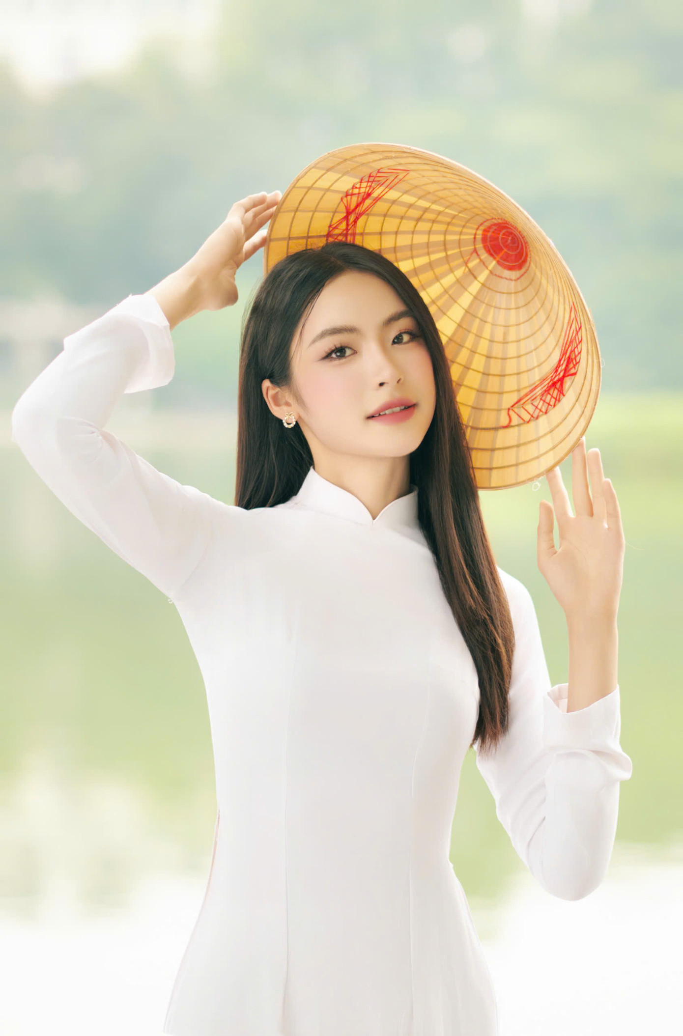 Khi theo dõi sơ khảo phía Nam, Vân Nhi nhận thấy số lượng thí sinh năm nay rất đông. Tuy nhiên, cô không thấy lo lắng vì tự tin và biết bản thân mình có điểm gì nổi bật.