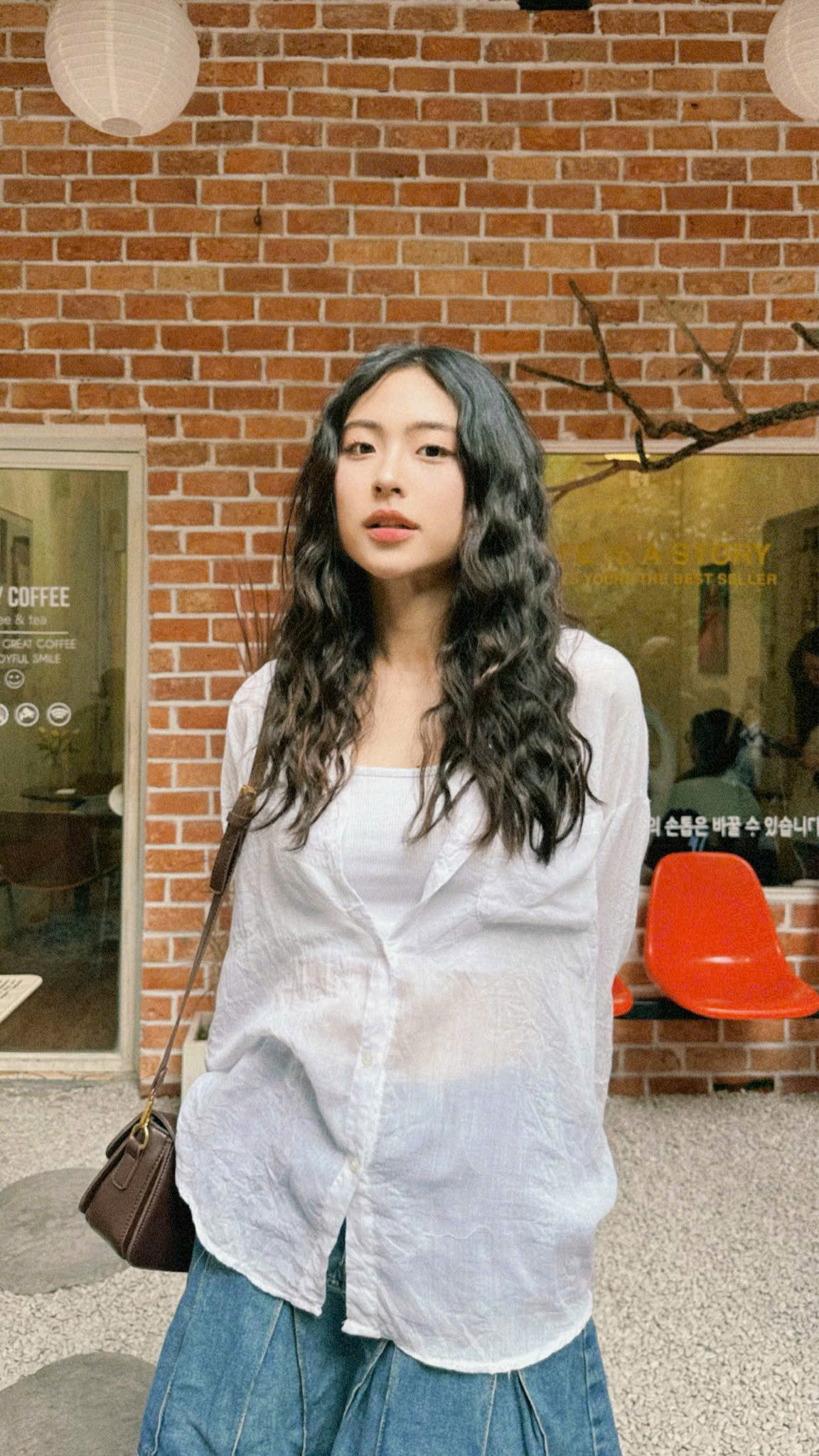 Ngoài chiều cao ấn tượng, Vân Nhi có số đo cân đối 82-63-95 cm.