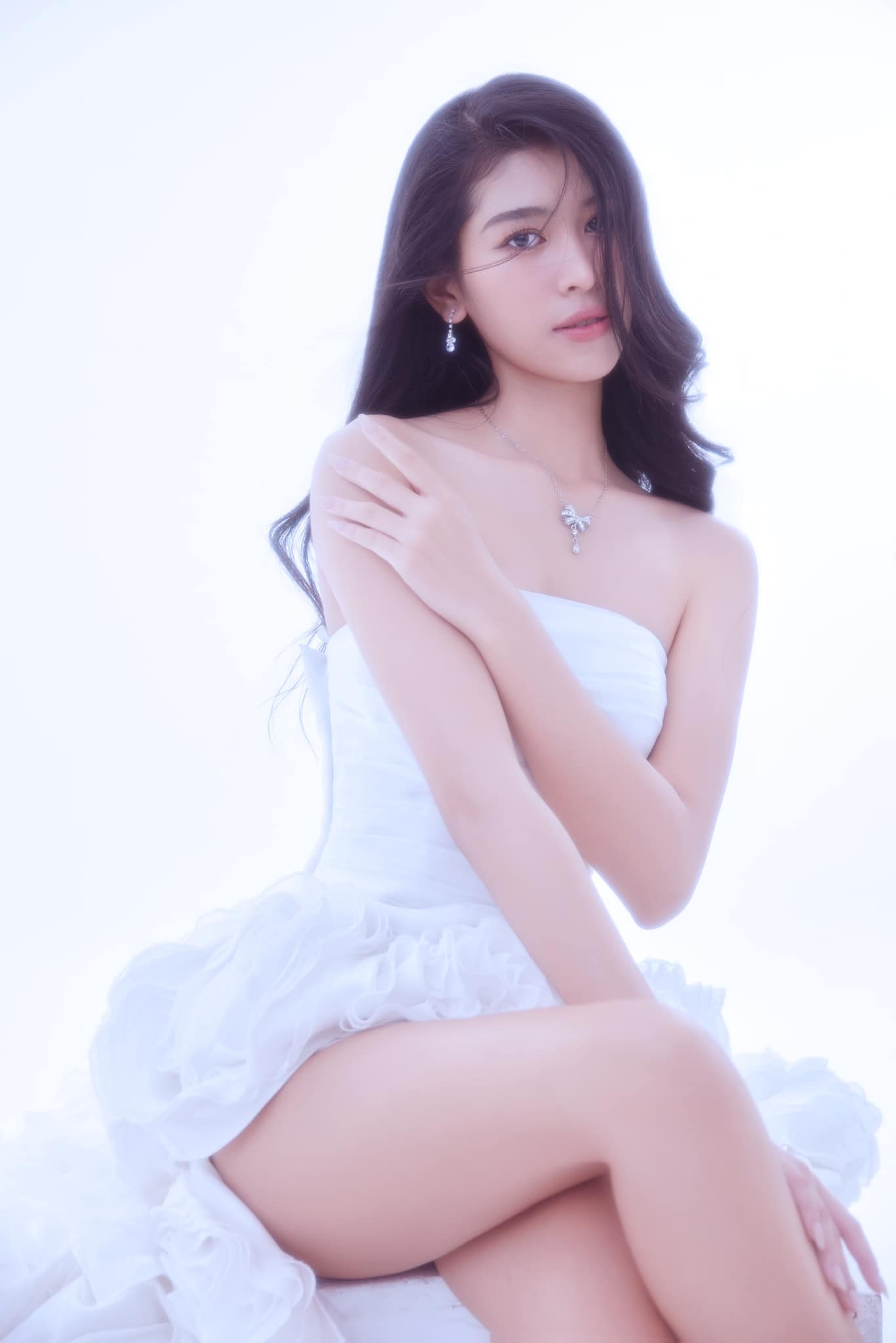 "Đến với cuộc thi Hoa hậu Việt Nam, tôi đã bước ra khỏi vùng an toàn của mình. Cho dù đi tiếp hay không, tôi vẫn tiếp tục hành trình trau dồi bản thân", Thanh Thảo chia sẻ.