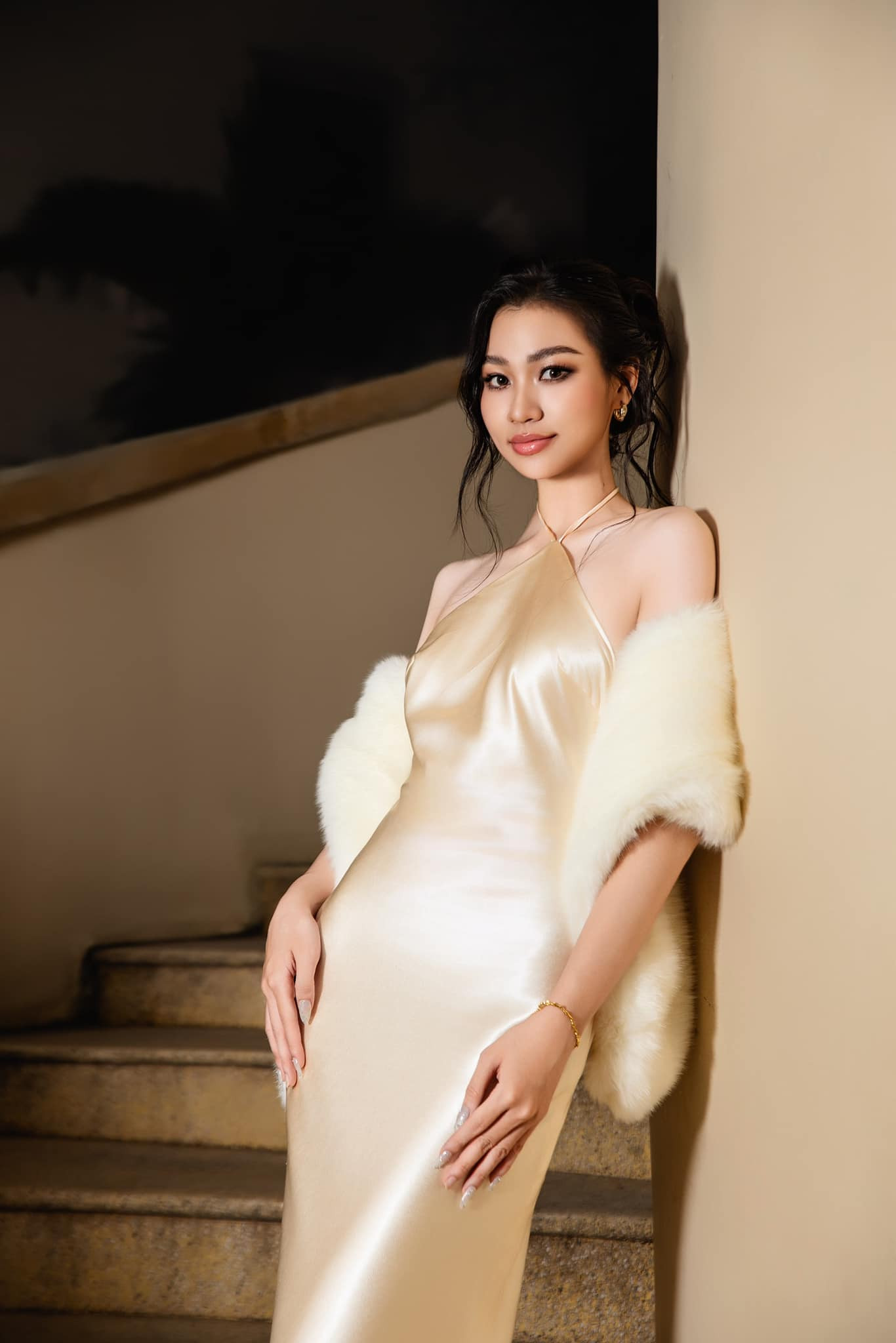 Huyền Cơ là Á khôi ĐH Tài chính - Marketing 2023. Cô cũng tham gia lĩnh vực trình diễn thời trang với tư cách người mẫu.