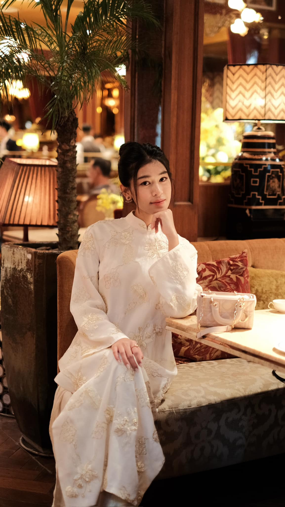 Thanh Thảo cho biết cô ngưỡng mộ hoa hậu Đỗ Thị Hà vì xinh đẹp, năng động và kinh doanh giỏi. Cô cho rằng Đỗ Thị Hà dung hòa được các nét đẹp truyền thống và hiện đại.