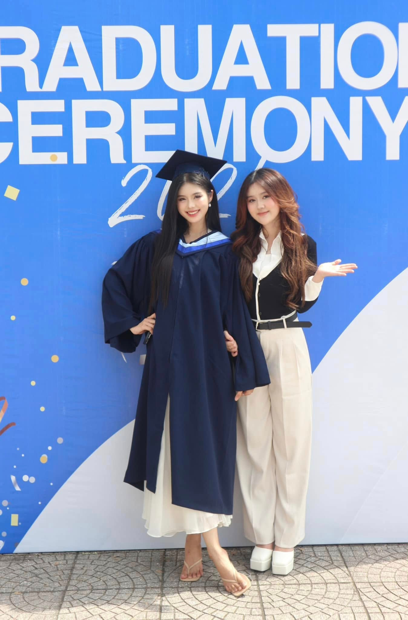 Bảo Hà quê ở Long An, hiện sống ở TP Biên Hoà, tỉnh Đồng Nai. Cô vừa tốt nghiệp chuyên ngành Logistics và Quản lý Chuỗi cung ứng, trường Đại học Quốc tế (Đại học Quốc gia TPHCM).