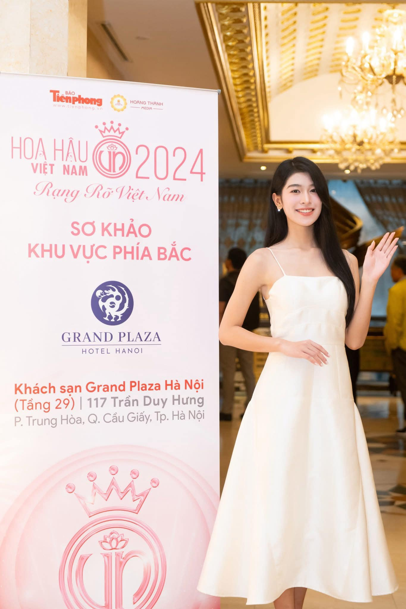 Tại vòng sơ khảo phía Bắc, Nguyễn Thanh Thảo, sinh năm 2006, đến từ Hà Nội, gây chú ý với nhan sắc thanh lịch, trong trẻo khi diện bộ váy trắng nền nã. Cô đã ghi danh vào top 41 thí sinh của vòng chung khảo toàn quốc và bước vào nhà chung của cuộc thi Hoa hậu Việt Nam 2024.
