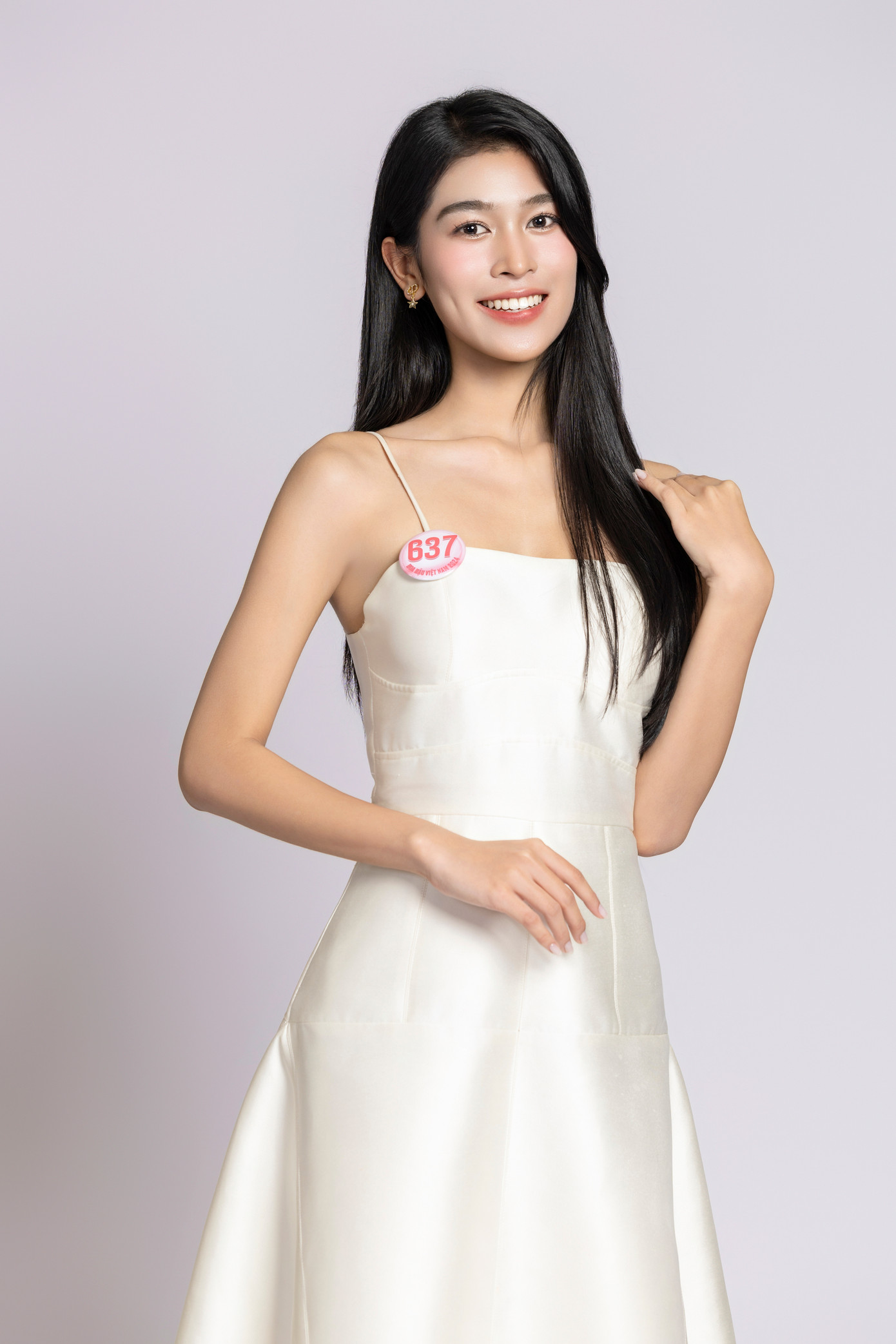 Thí sinh Nguyễn Thanh Thảo, SBD 637, sinh năm 2006, đến từ Hà Nội, sinh viên Học viện Ngoại giao Hà Nội.