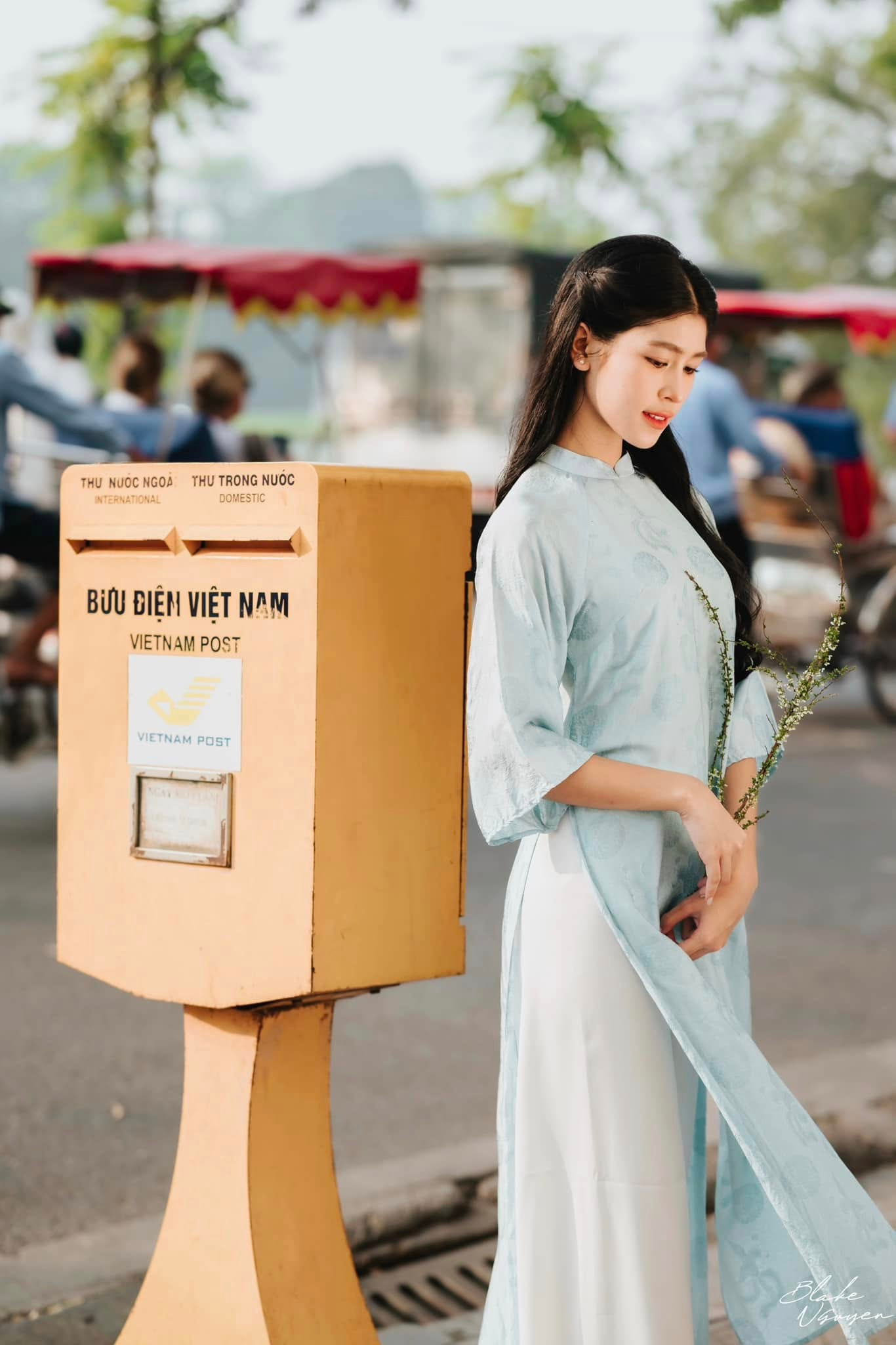 Trong vòng phỏng vấn kín, Thanh Thảo nhận được các câu hỏi từ Trưởng Ban giám khảo - nhà thơ Trần Hữu Việt và Hoa hậu Nguyễn Thị Huyền về việc tại sao chọn tham gia Hoa hậu Việt Nam. Các giám khảo cũng yêu cầu Thanh Thảo thể hiện khả năng ngoại ngữ và cô đã trình bày bằng tiếng Anh - Pháp.