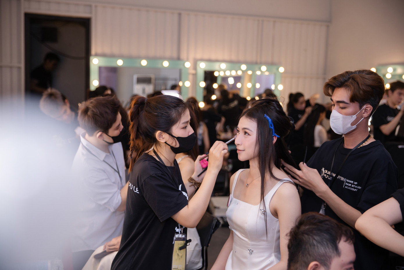 Cùng với những sự đổi mới về quy mô, tiêu chí, Ban tổ chức Hoa hậu Việt Nam 2024 lần đầu sản xuất truyền hình thực tế để thí sinh có không gian hoạt động, trải nghiệm đa dạng, đồng thời là dịp để thí sinh bộc lộ nhan sắc, tài năng.