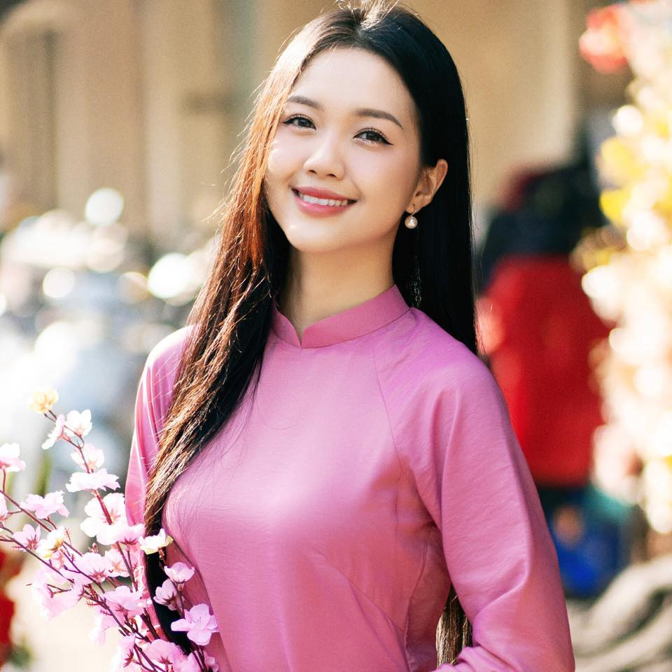 Tham dự cuộc thi Hoa hậu Việt Nam là giấc mơ được Mỹ Vân ấp ủ từ lâu. "Đó là một giấc mơ được nuôi dưỡng từ tình yêu với nghệ thuật, văn hóa và sức mạnh của ngôn ngữ trong việc kết nối con người", cô chia sẻ.