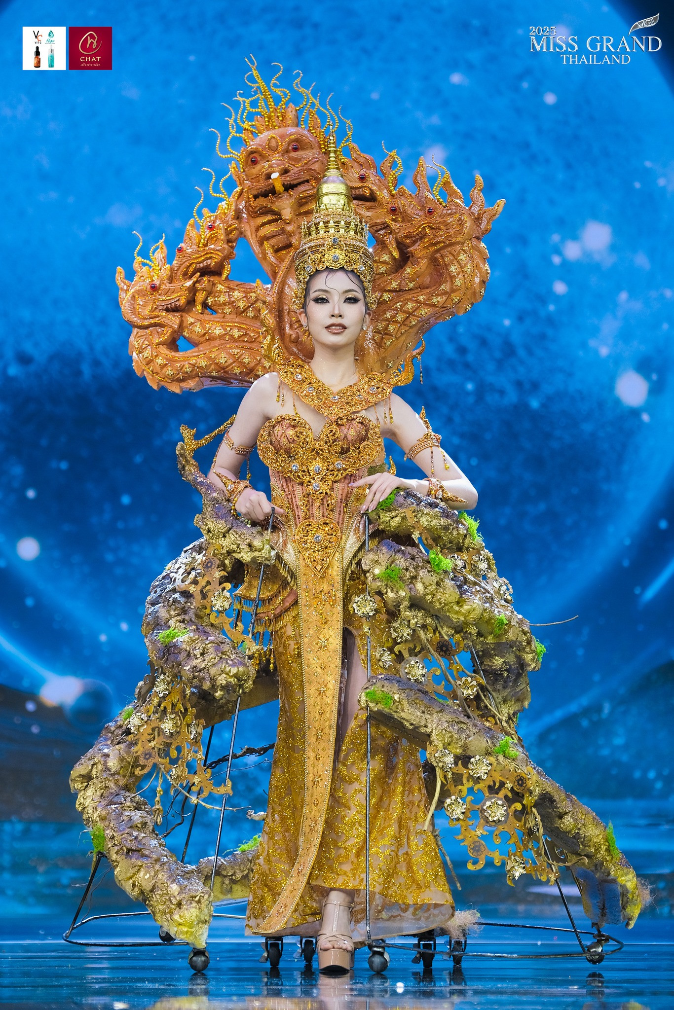 Sau đêm thi, ban tổ chức Hoa hậu Hòa bình Thái Lan phát động hạng mục bình chọn Trang phục dân tộc đẹp nhất. 5 thí sinh sở hữu lượt bình chọn cao nhất sẽ được đặc cách lọt thẳng vào top 25 chung cuộc.