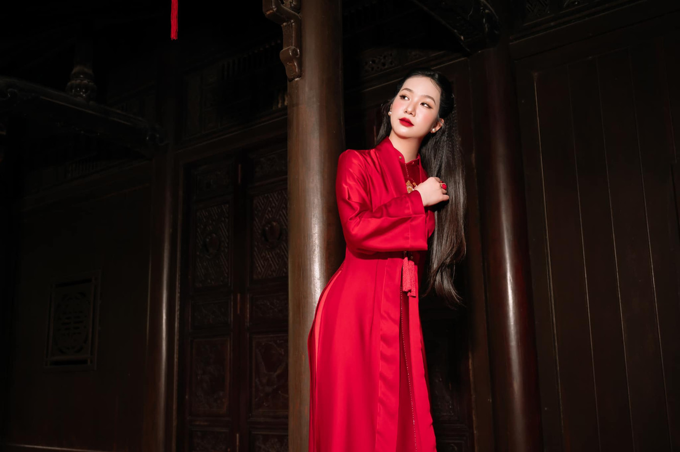 Phương Nhi nói khi biết chung kết cuộc thi Hoa hậu Việt Nam 2024 tổ chức ở Huế cô cảm thấy vui nhưng cũng nhiều áp lực. “Tôi có chút lợi thế vì sẽ được gia đình, bạn bè ủng hộ. Nhưng tôi cần nỗ lực hơn nữa để khiến người Huế tự hào”, cô nói.