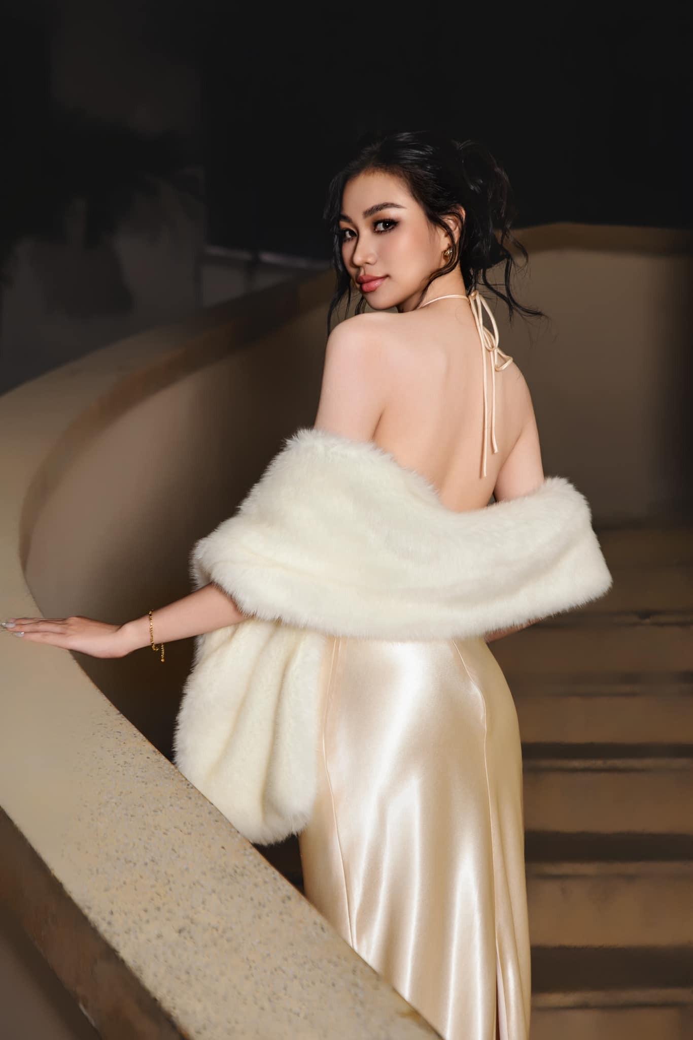 Huyền Cơ là Á khôi ĐH Tài chính - Marketing 2023. Cô cũng tham gia lĩnh vực trình diễn thời trang với tư cách người mẫu.