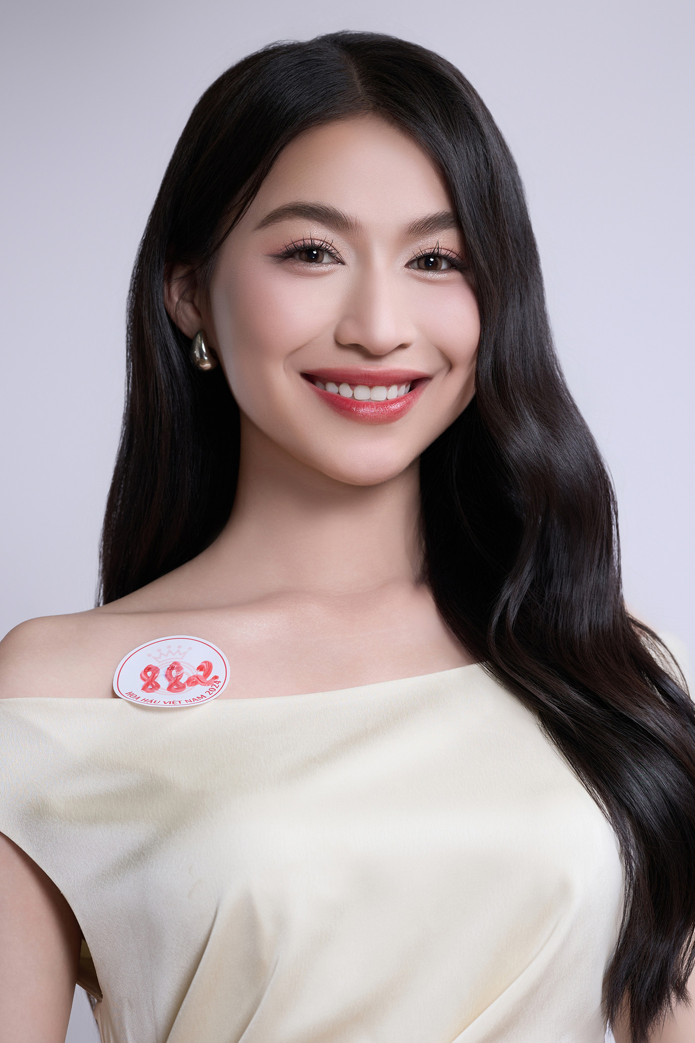 Thí sinh Phạm Thị Thanh Xuân, SBD 882, sinh năm 2005, đến từ Đà Nẵng, sinh viên trường Đại học Kinh tế - Đại học Đà Nẵng.