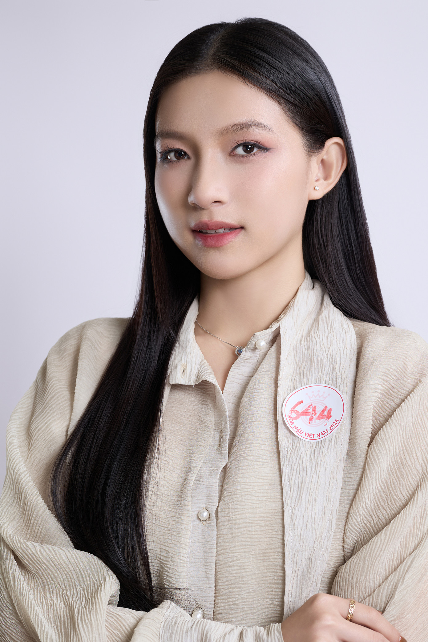 Thí sinh Nguyễn Đỗ Vũ Yến, SBD 644, sinh năm 2004, đến từ Tiền Giang, sinh viên Đại học Nguyễn Tất Thành.