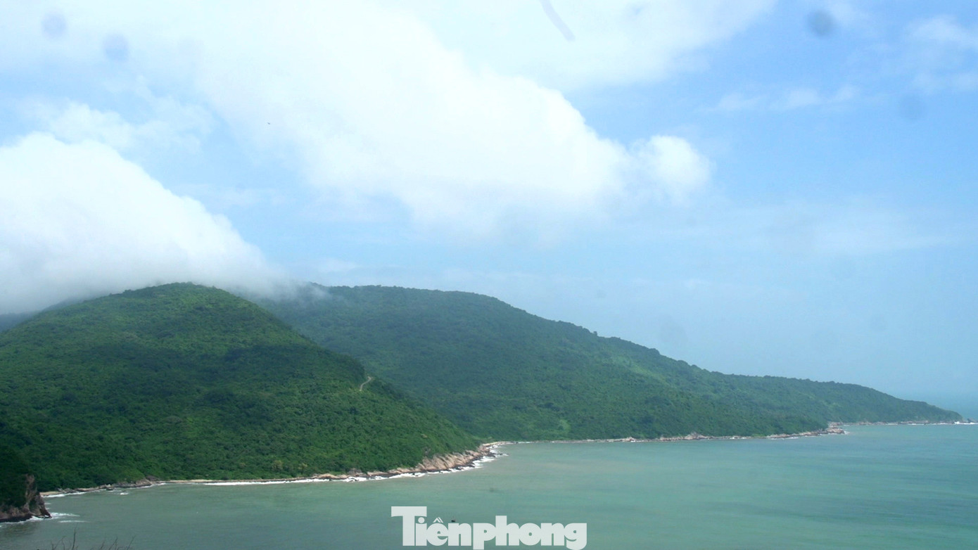 Được mệnh danh là viên ngọc quý của thành phố Đà Nẵng, bản đồ bán đảo Sơn Trà thuộc phường Thọ Quang (quận Sơn Trà, TP Đà Nẵng) 3 mặt giáp với biển, mặt còn lại giáp đô thị.