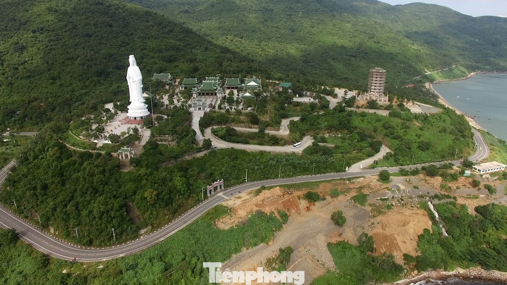 Chùa Linh Ứng Đà Nẵng là một trong những điểm đến du lịch tâm linh lý tưởng tại Đà Nẵng. Du khách đến đây có thể thư giãn, tìm về sự bình yên giữa chốn linh thiêng thanh tịnh. Chùa Linh Ứng Đà Nẵng là một trong những điểm đến du lịch tâm linh lý tưởng tại Đà Nẵng. Du khách đến đây có thể thư giãn, tìm về sự bình yên giữa chốn linh thiêng thanh tịnh.