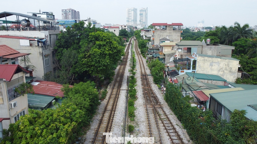 Dự án sẽ cắt ngang đường sắt gần nhà ga Gia Lâm.