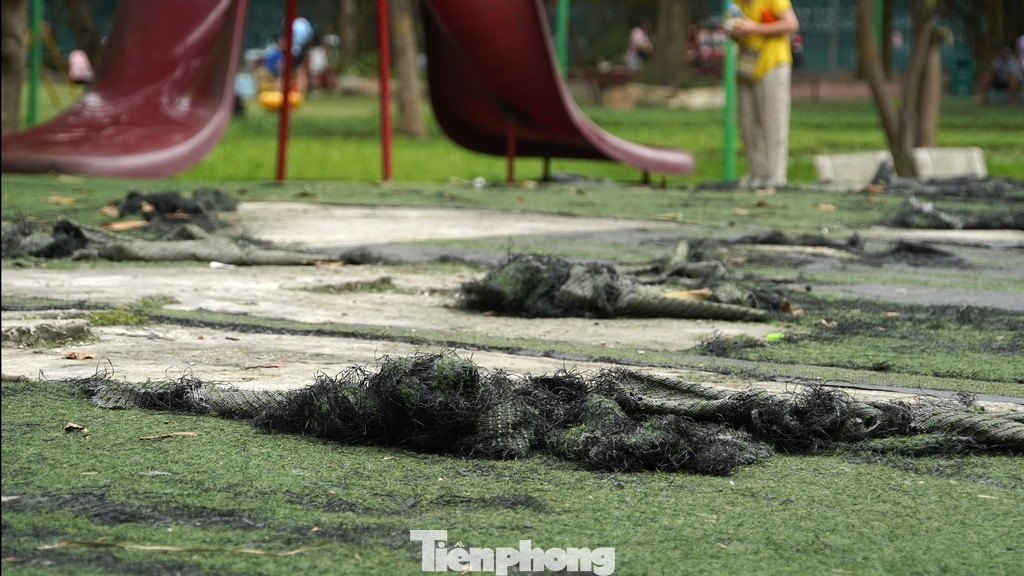 Nhiều hạng mục của công viên hiện đang xuống cấp trầm trọng. Nhiều hạng mục của công viên hiện đang xuống cấp trầm trọng.