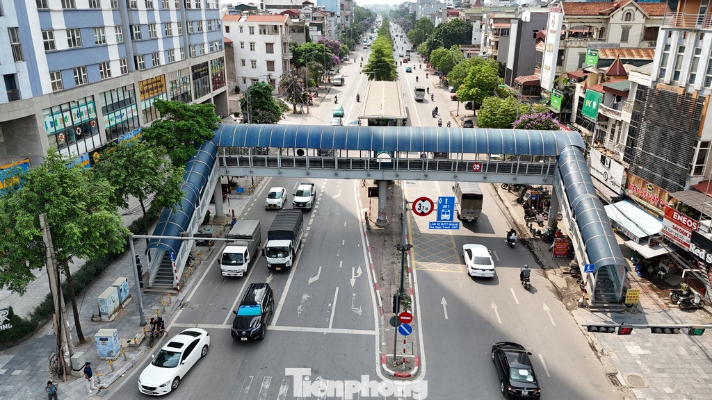 Với chiều dài như trên, cầu vượt sẽ kéo dài từ đoạn số 59 phố Lê Trọng Tấn đến chung cư La Casta Tower trên phố Văn Khê.