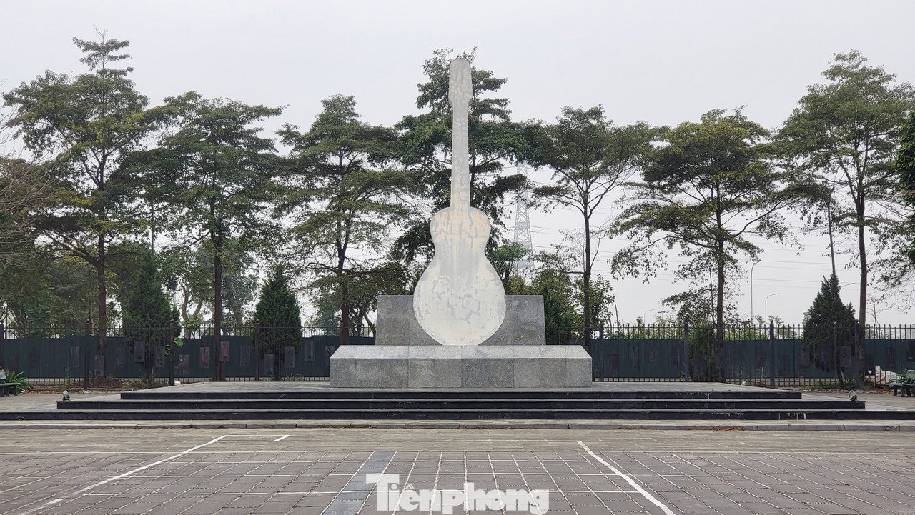 Khu vực vui chơi trong công viên có phần hạn chế.