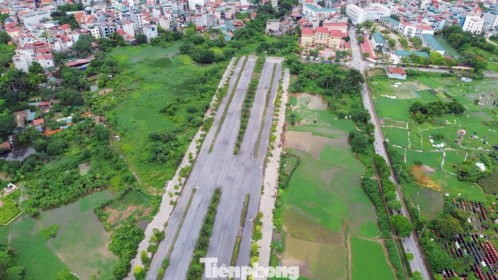 Sau đó, điểm cuối kết thúc tại đoạn gần Uỷ ban Nhân dân phường Cổ Nhuế 2.