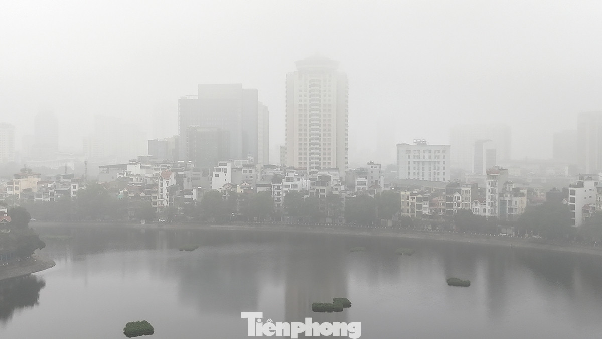 Một góc Hà Nội vào thời điểm 10 giờ 30 phút sáng nay (20/2).