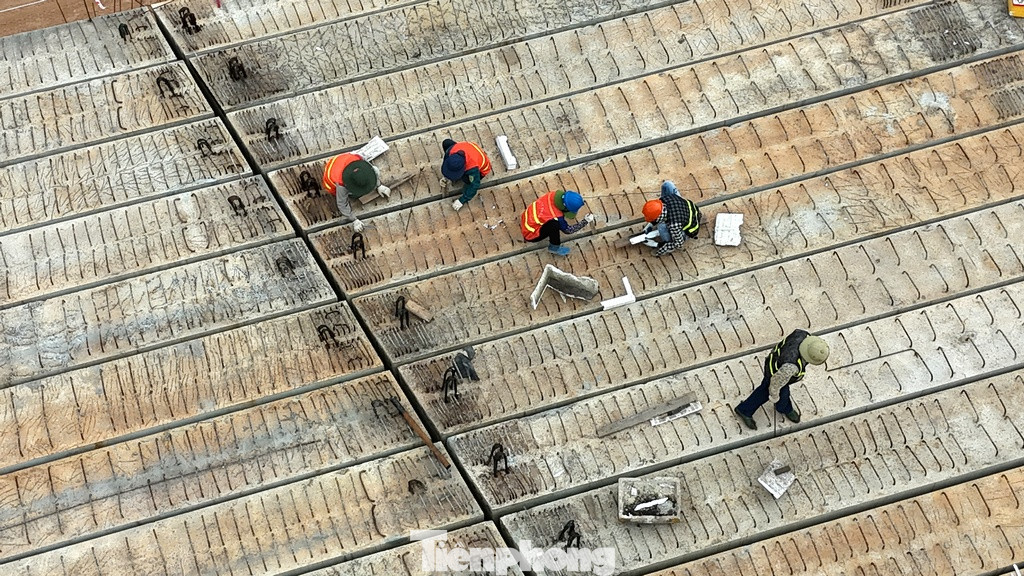 Quy mô mặt cắt ngang đường điển hình 40m, đoạn khớp nối với Đại lộ Thăng Long (dài khoảng 110m) có bề rộng mặt cắt ngang 100m.