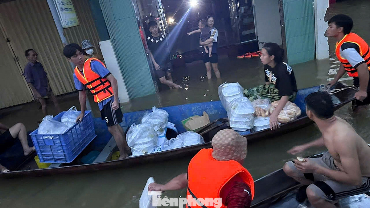 Dự kiến tình trạng ngập lụt này còn có thể kéo dài khoảng một tuần nữa. Dự kiến tình trạng ngập lụt này còn có thể kéo dài khoảng một tuần nữa.