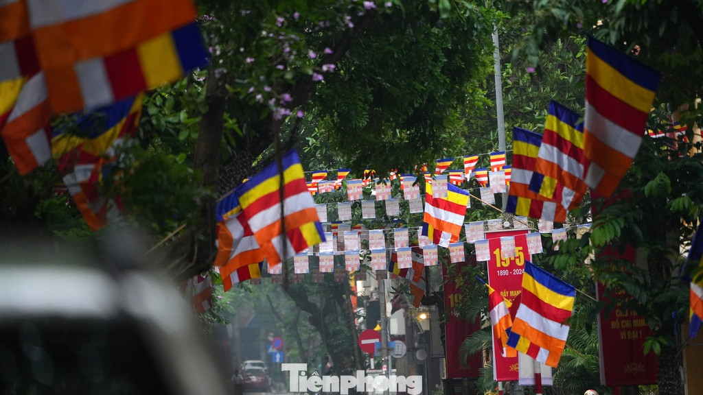 Đối với người tu hành nói riêng và những người theo đạo Phật giáo nói chung, ngày Phật đản sinh (15/4 Âm lịch) là ngày lễ lớn. Đây là một trong ba ngày lễ quan trọng của Phật giáo bao gồm ngày Phật đản sinh, ngày Phật thành đạo, ngày Phật nhập Niết bàn.