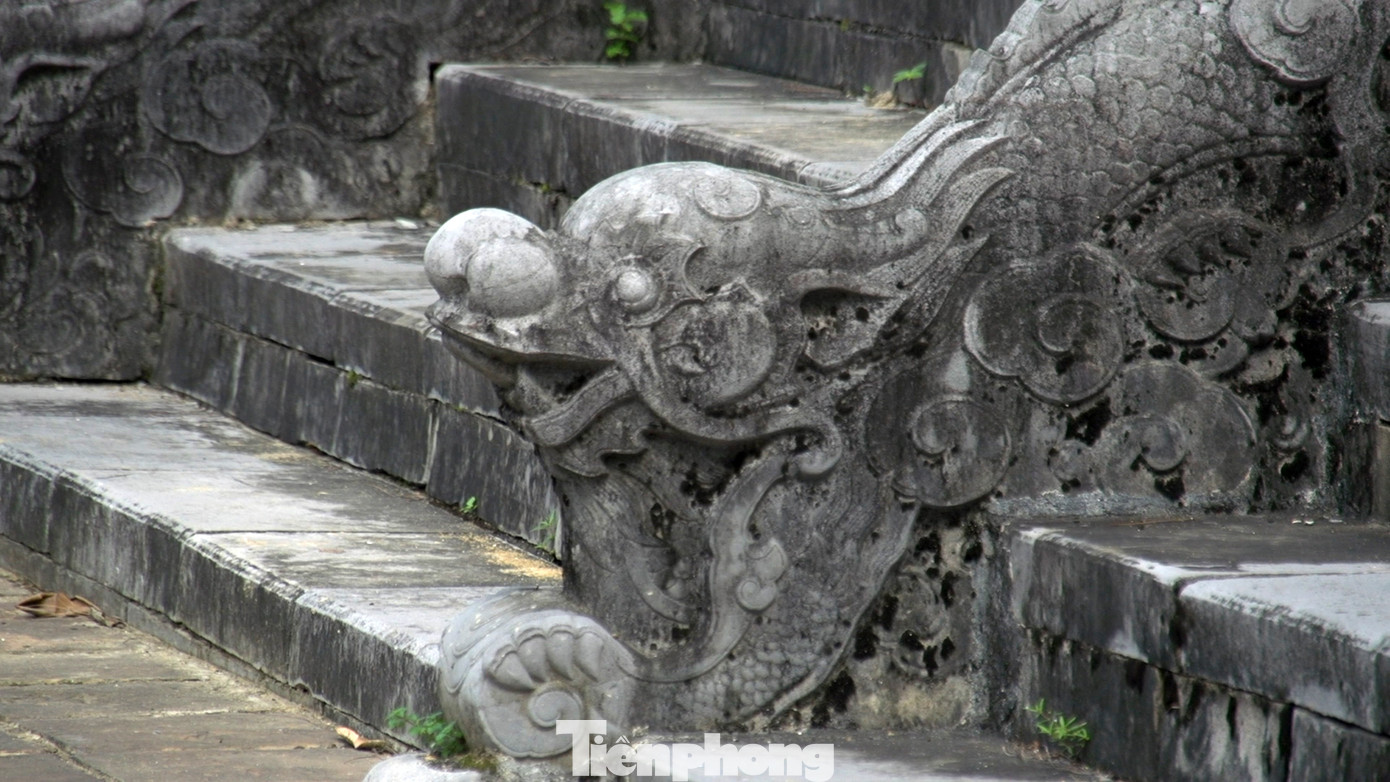 Vua Minh Mạng kế vị vua Gia Long vào năm 1820 và đã có nhiều đóng góp to lớn trong việc cải cách đất nước. Lúc bấy giờ, ông muốn xây một Sơn lăng để làm chốn nghỉ ngơi, thư giãn sau những lo toan triều chính và là nơi để hương hỏa sau khi băng hà.