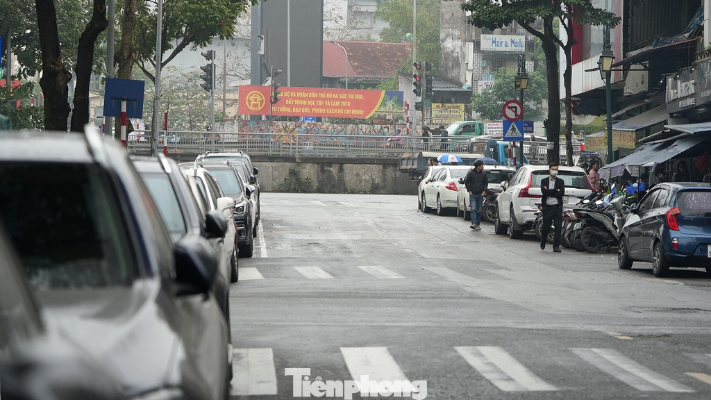 Phần đường Phía đường Trần Nguyên Hãn nhìn sang Chương Dương Độ.