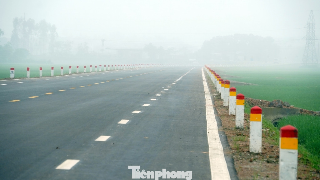 Dự án có tuyến chính nối từ cầu Xuân Cẩm đi nút giao Bắc Phú của tuyến Quốc lộ 3 nối Hà Nội - Thái Nguyên có chiều dài 3,3km, được thiết kế theo đường cấp 3 đồng bằng, chiều rộng nền đường là 12m.