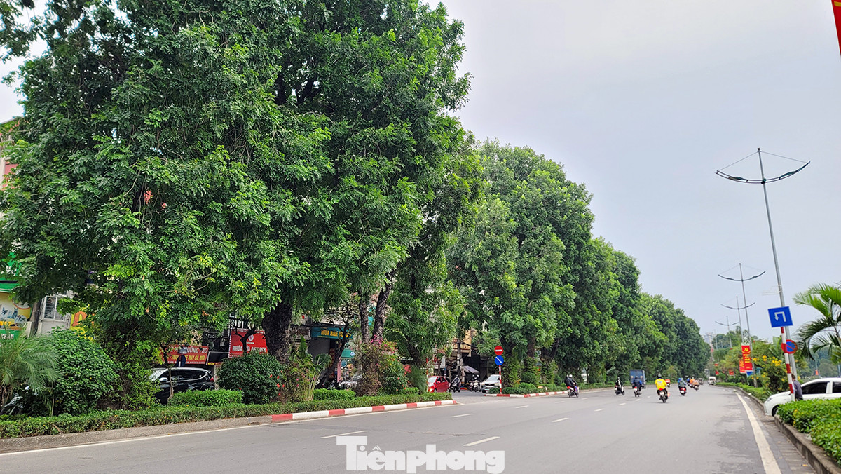 Sở GTVT Hà Nội vừa đề xuất thành phố bổ sung danh mục một số dự án vào danh mục kế hoạch đầu tư công giai đoạn 2021-2025 để triển khai ngay công tác chuẩn bị đầu tư.