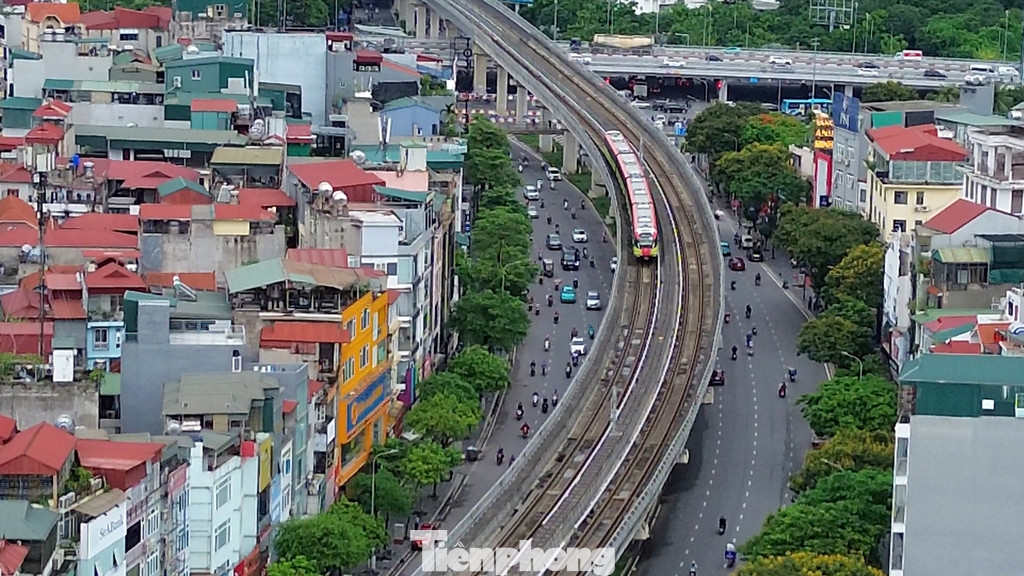 Đây là một cột mốc quan trọng, đảm bảo các đoàn tàu đã đáp ứng đầy đủ các tiêu chuẩn về chất lượng, an toàn và môi trường, đủ điều kiện vận hành trên đường sắt… sẵn sàng đưa vào vận hành thương mại vào cuối tháng 6, đầu tháng 7 năm 2024.