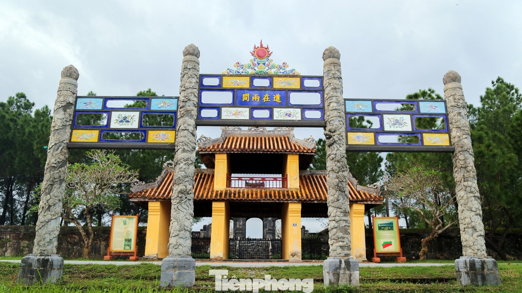 Từ khi thành lập tới nay, Văn Thánh Huế đã trải qua nhiều lần tu sửa, xây dựng thêm các công trình phụ... vào các năm 1818, 1822, 1895 và 1903.