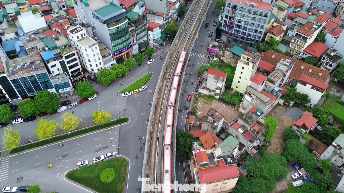 8 nhà ga trên cao và depot Nhổn đã được công nhận kết quả nghiệm thu phòng cháy chữa cháy. 10 đoàn tàu được đăng kiểm và dán tem. Các thiết bị tại nhà ga và depot cũng đã dán tem kiểm định. 8 nhà ga trên cao và depot Nhổn đã được công nhận kết quả nghiệm thu phòng cháy chữa cháy. 10 đoàn tàu được đăng kiểm và dán tem. Các thiết bị tại nhà ga và depot cũng đã dán tem kiểm định.