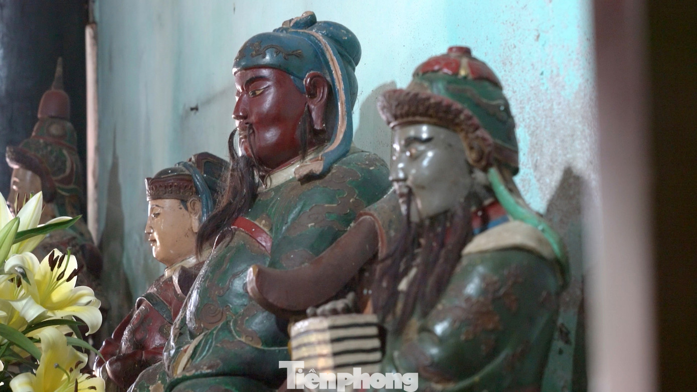 Trước kia, chùa do hòa thượng Thích Hải Tạng trụ trì. Sau khi sư mất thì chùa không còn ai trụ trì nữa và vẫn do ban quản trị địa phương quản lý cho đến nay. Trước kia, chùa do hòa thượng Thích Hải Tạng trụ trì. Sau khi sư mất thì chùa không còn ai trụ trì nữa và vẫn do ban quản trị địa phương quản lý cho đến nay.