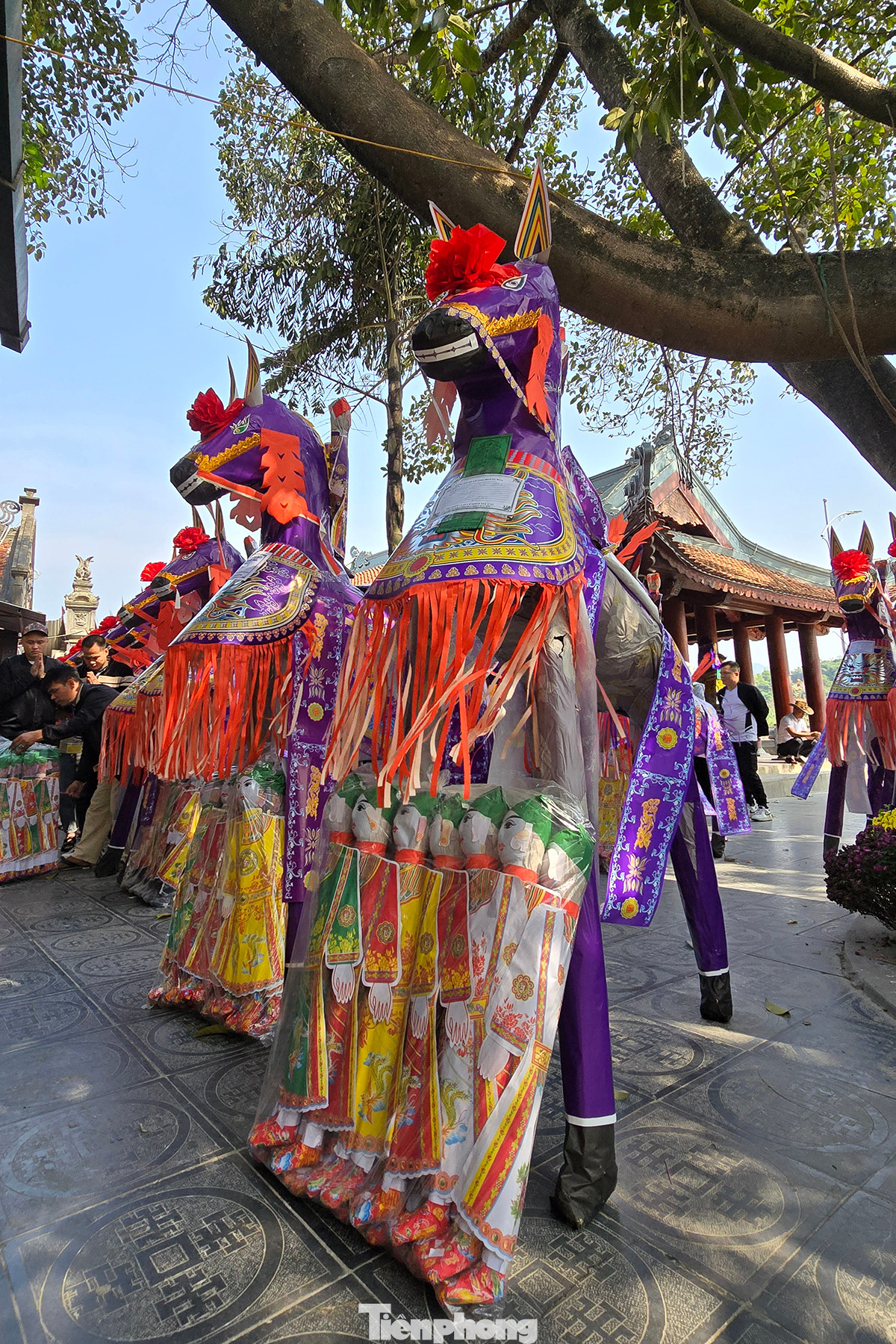 Những năm gần đây, đền Bảo Hà đã trở thành địa điểm du xuân vô cùng hấp dẫn với du khách thập phương. Đến đền Bảo Hà, du khách vừa có cơ hội tìm hiểu các giá trị văn hóa của di tích, tham gia một số lễ hội tại đền Bảo Hà. Đồng thời, du khách cũng có thể cũng là vãn cảnh ngắm nhìn ngôi đền ẩn mình trong khung cảnh núi non hùng vĩ.