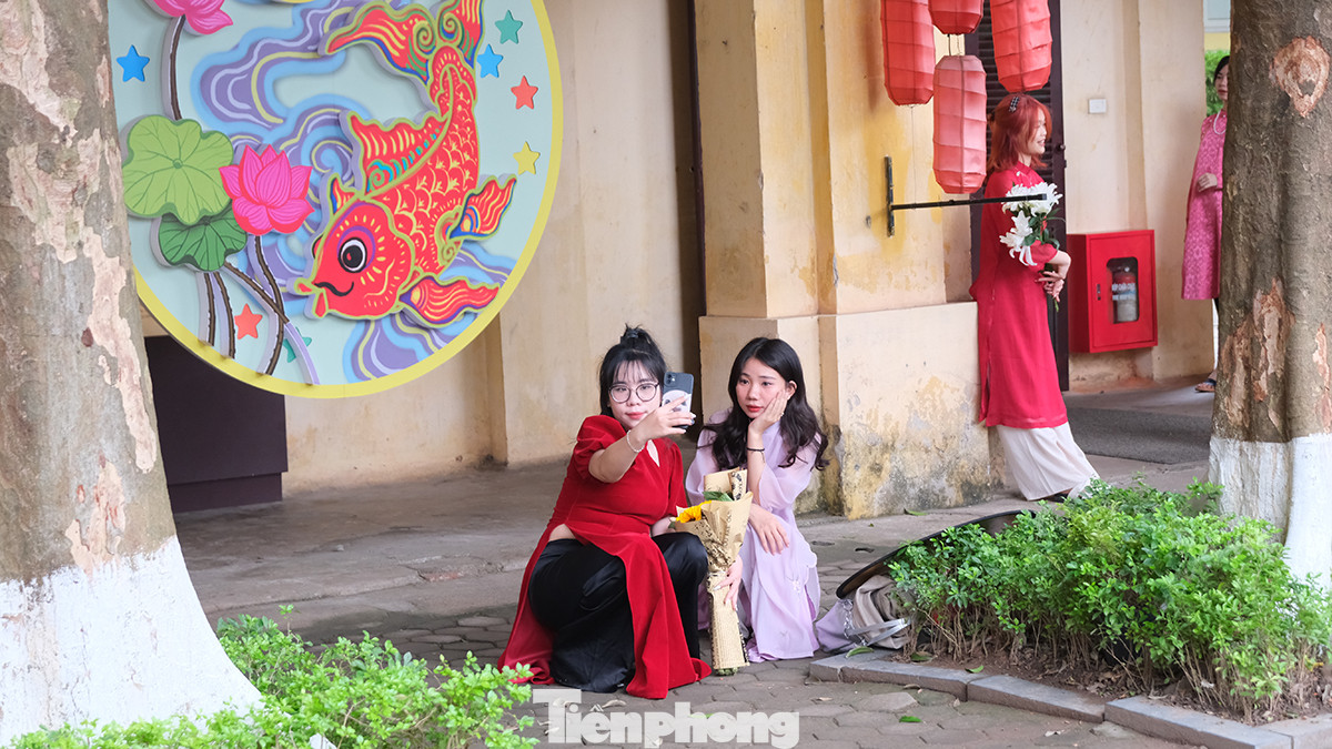 Check in ở mọi tư thế, kiểu dáng.