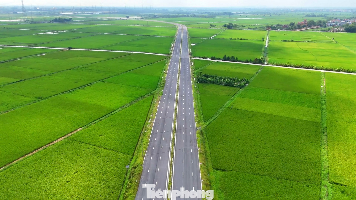 Nhìn những hình ảnh này, nhiều người sẽ liên tưởng đến những cung đường tuyệt đẹp ở vùng Tây Bắc của Việt Nam vào những mùa lúa chín.