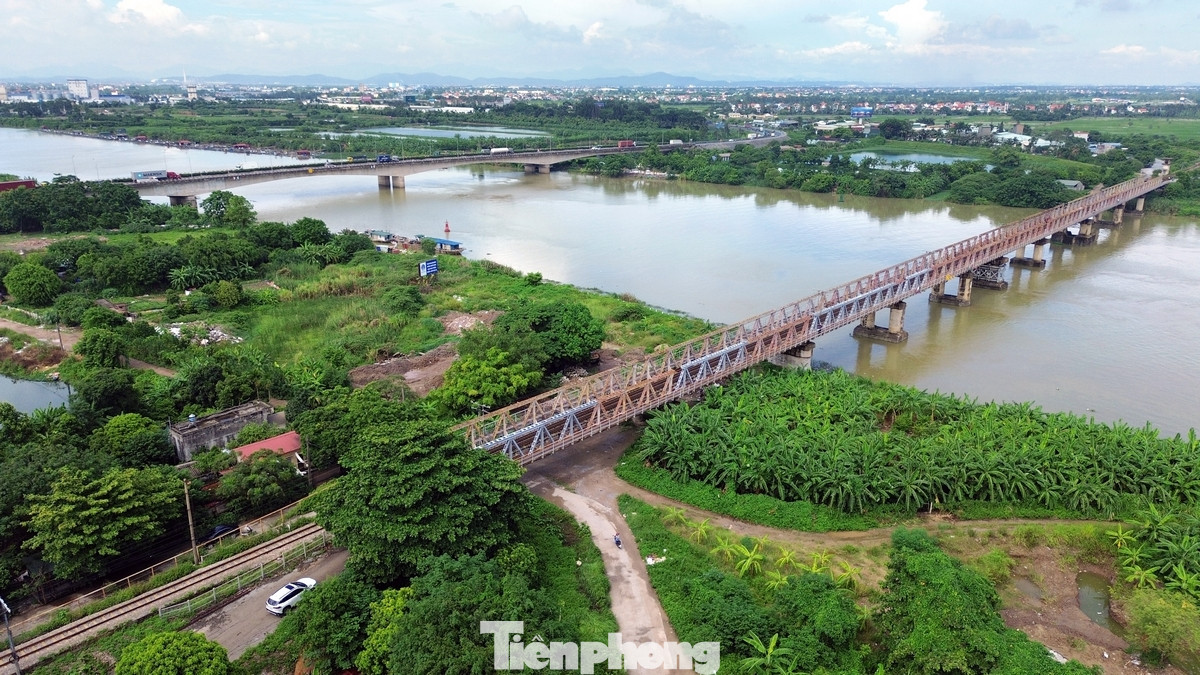 Cục Đường sắt Việt Nam đề xuất sẽ làm mới cầu với sơ đồ nhịp 5x75 m, sau đó cần sớm có phương án cải tạo sửa chữa bằng nguồn vốn đầu tư công trung hạn.