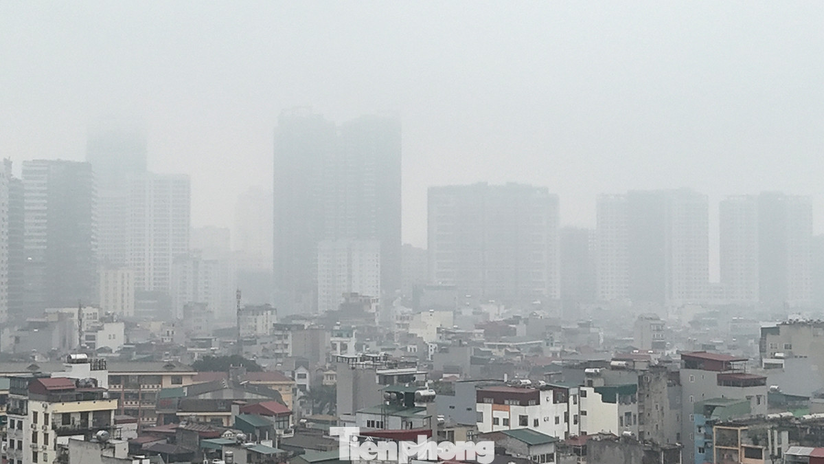 Theo Trung tâm Dự báo Khí tượng Thuỷ văn Quốc gia, ngày 7/3, một đợt không khí lạnh có cường độ trung bình có khả năng tràn xuống nước ta khiến miền Bắc chuyển mưa rét.