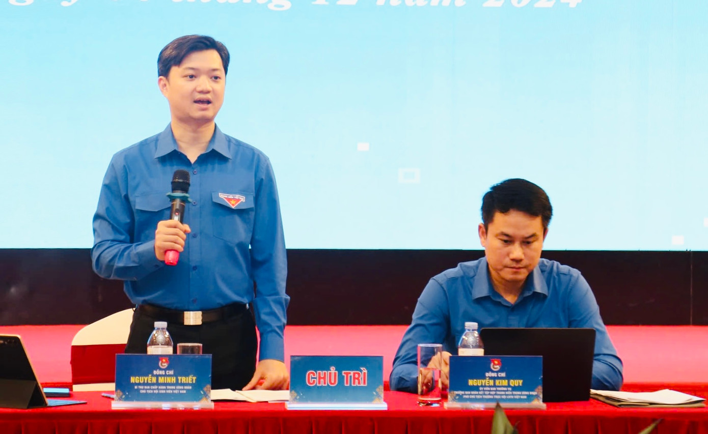 Anh Nguyễn Minh Triết - Bí thư T.Ư Đoàn, Chủ tịch T.Ư Hội SVVN và anh Nguyễn Kim Quy - Trưởng Ban Đoàn kết tập hợp thanh niên T.Ư Đoàn, Phó Chủ tịch thường trực T.Ư Hội LHTN Việt Nam chủ trì Hội nghị. Anh Nguyễn Minh Triết - Bí thư T.Ư Đoàn, Chủ tịch T.Ư Hội SVVN và anh Nguyễn Kim Quy - Trưởng Ban Đoàn kết tập hợp thanh niên T.Ư Đoàn, Phó Chủ tịch thường trực T.Ư Hội LHTN Việt Nam chủ trì Hội nghị.