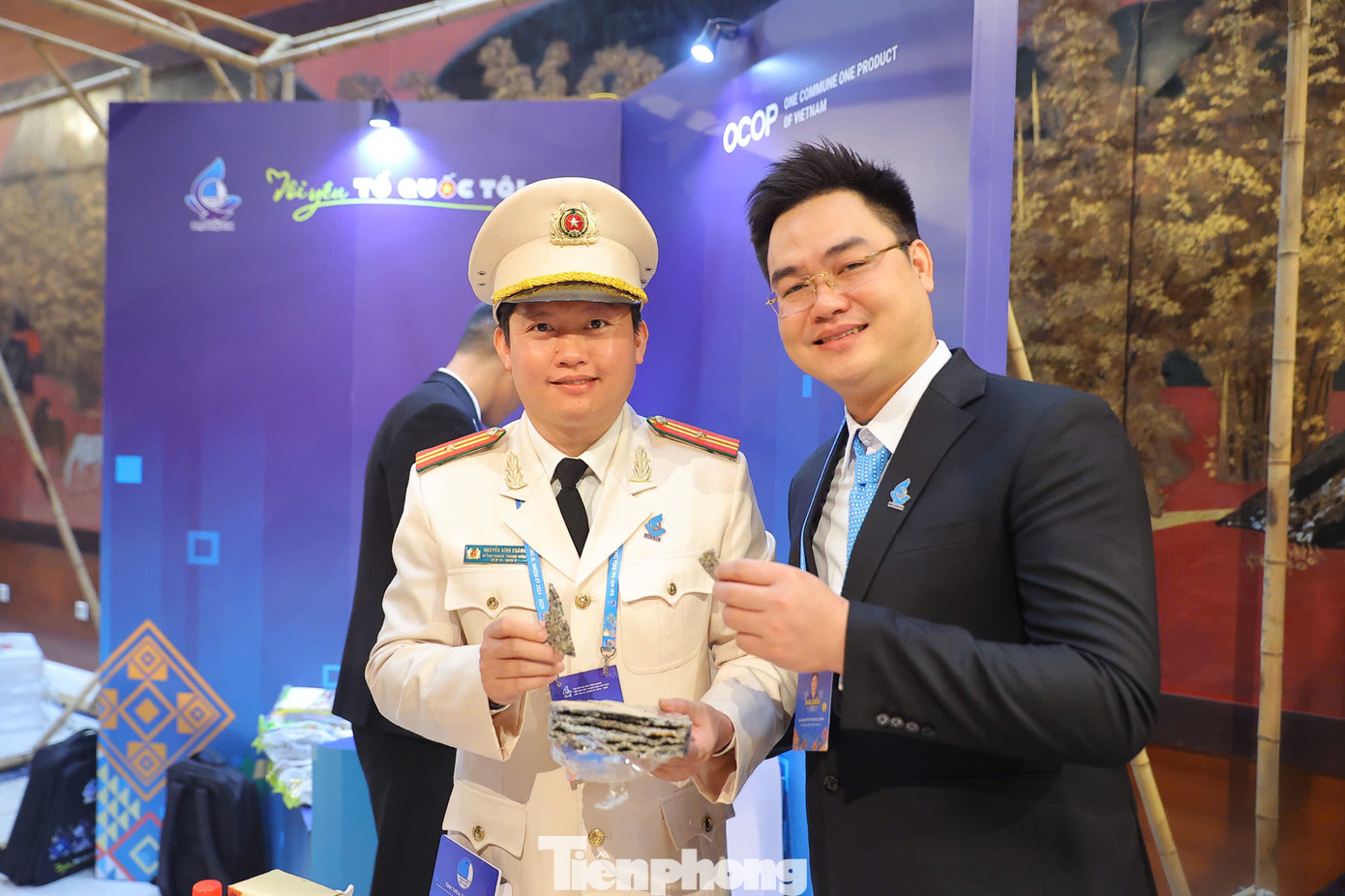 Triển lãm có khu vực gian hàng kỹ năng Hội, các gian hàng sản phẩm công nghệ của thanh niên và các gian hàng trưng bày sản phẩm OCOP của các tỉnh, thành phố trên cả nước. Triển lãm có khu vực gian hàng kỹ năng Hội, các gian hàng sản phẩm công nghệ của thanh niên và các gian hàng trưng bày sản phẩm OCOP của các tỉnh, thành phố trên cả nước.