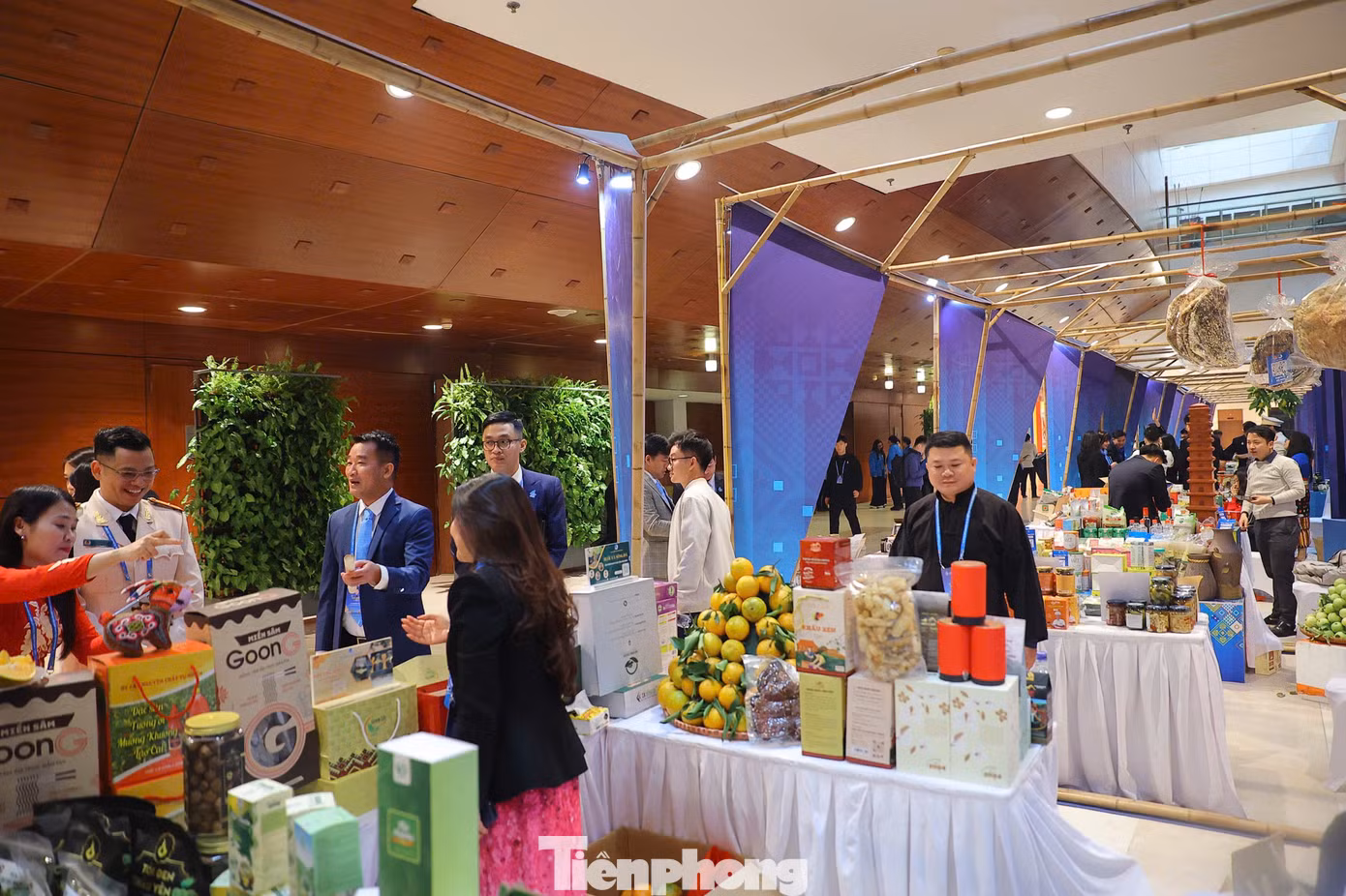 Triển lãm có khu vực gian hàng kỹ năng Hội, các gian hàng sản phẩm công nghệ của thanh niên và các gian hàng trưng bày sản phẩm OCOP của các tỉnh, thành phố trên cả nước.