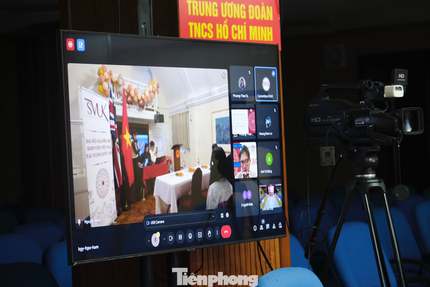 Đại hội đại biểu Hội Sinh viên Việt Nam tại Anh lần thứ X nhiệm kỳ 2024 - 2026 diễn ra với hình thức trực tuyến từ điểm cầu T.Ư Đoàn và trực tiếp tại Anh. Ảnh: Châu Linh